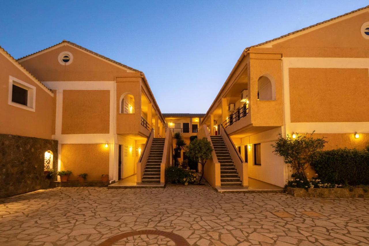 Hotel Rossis Mesongí Exterior foto